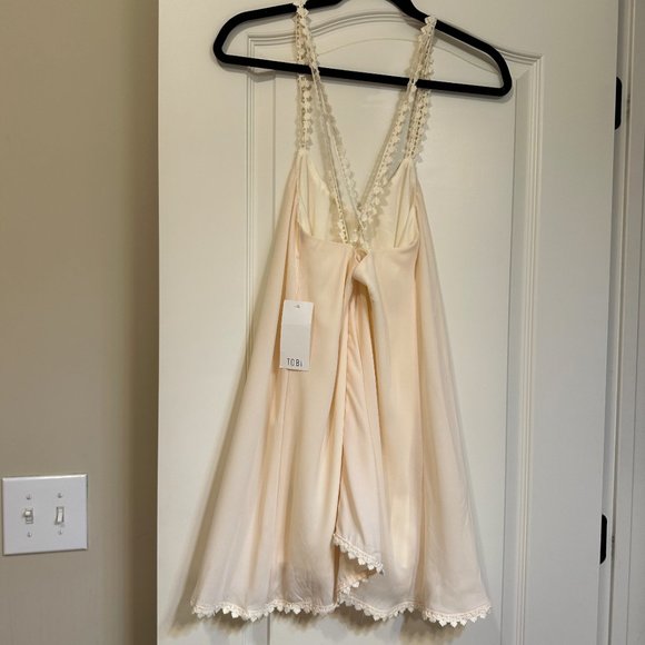 TOBI Cream Dress with Lace Cross Straps - Picture 2 of 2